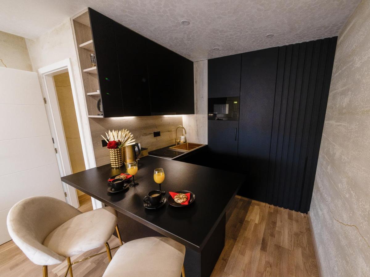 Апартаменты Apartman Stari Toranj II Вуковар Экстерьер фото