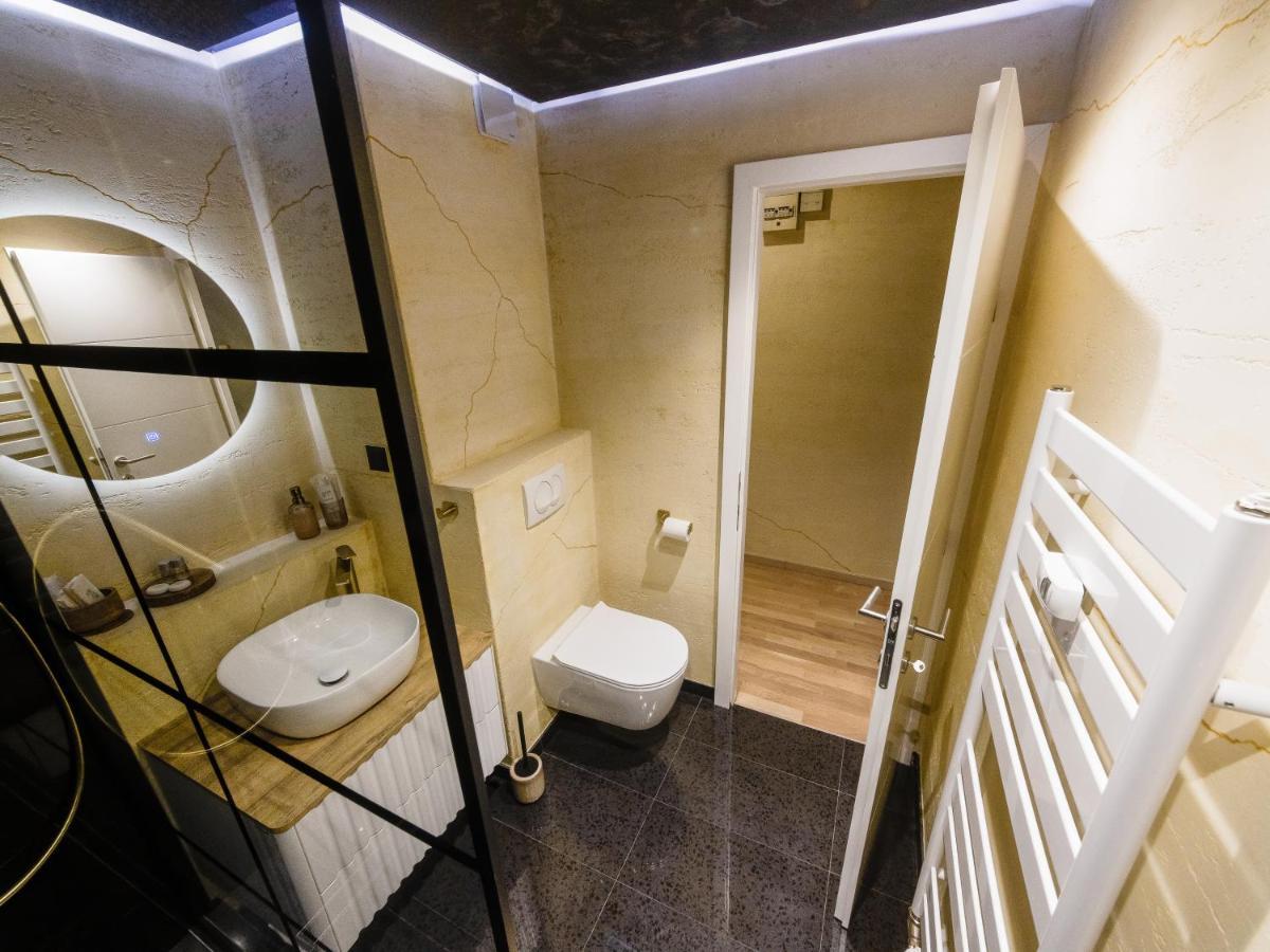 Апартаменты Apartman Stari Toranj II Вуковар Экстерьер фото