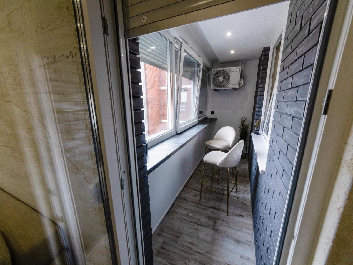 Апартаменты Apartman Stari Toranj II Вуковар Экстерьер фото