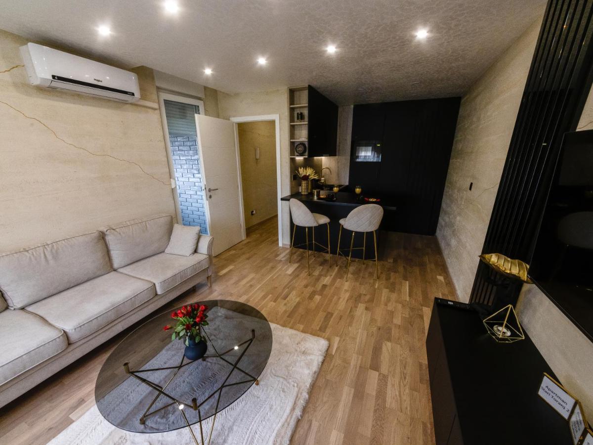 Апартаменты Apartman Stari Toranj II Вуковар Экстерьер фото