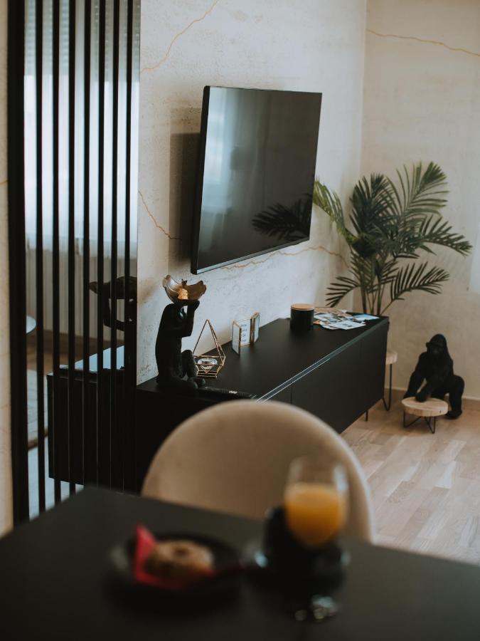 Апартаменты Apartman Stari Toranj II Вуковар Экстерьер фото